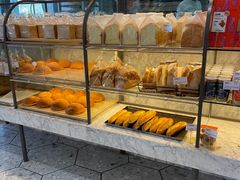 面包甜点陈列柜-面包新语(上地华联店)