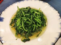 蒜蓉鸡毛菜-江南大酒店·地道正宗有锅气的江西菜(中华北大街店)