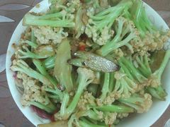 -小玲农家柴火饭店