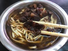 牛腩宽汤面-丽华早点(大成路店)