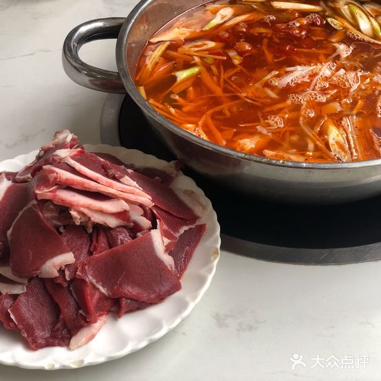 大榕树金凤小吃店