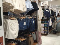 -优衣库(广州天河领展广场店)