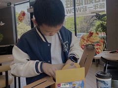 -必胜客(WOW宝龙城市广场店)