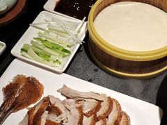 北京果木烤鸭-吴越荣记苏州菜·松鼠桂鱼 100% 活鱼现做(月光码头店)