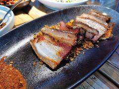 烤脆皮（土）猪肉-中8楼风尚云南菜(颐堤港店)