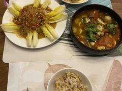 -乐禧母婴全自营月嫂(宝山店)