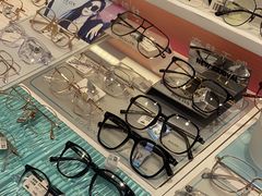 -爱视眸Eyeblling眼镜·依视路·蔡司镜片折扣店(百联南方商城购物中心)