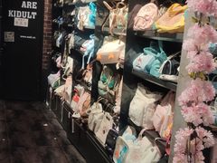 -酷乐潮玩(颛桥万达店)