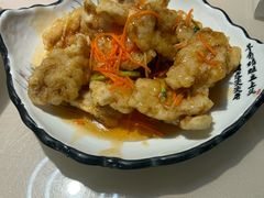 -老码头黑皮肘子锅包肉(赣水路店)