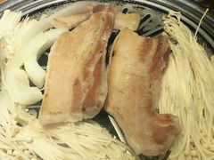 厚切五花肉-老炉家木炭烤肉(长江国际店)