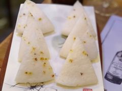 酒粮桂花糕-胡桃里音乐酒馆(下沙店)