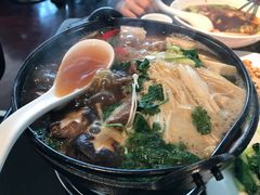 羊肉锅-鹿港小镇(霄云店)