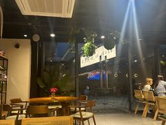 -臻鲜燕海鲜融合餐厅(金陵style店)