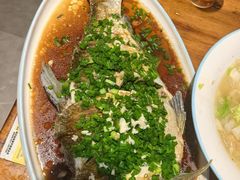 葱油鳊鱼-小乡小镇·传承桐庐土菜·老板亲自烧的菜