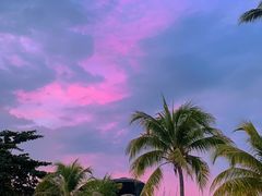 -Sunset Bar(丹绒亚路香格里拉店)