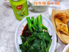 蚝油芥兰&nbsp;&nbsp;&nbsp;蔗水-英记油渣面
