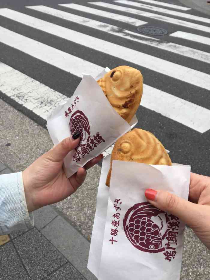 鸣门鲷烧本铺-"鲷烧是一定要吃的,看看是吃那一个口味罢了.