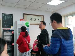 -花溪巷牛肉粉(泉城路店)