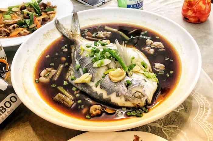 乐清海鲜-"晩上不知道吃什么,两人来到南开区密云路选.