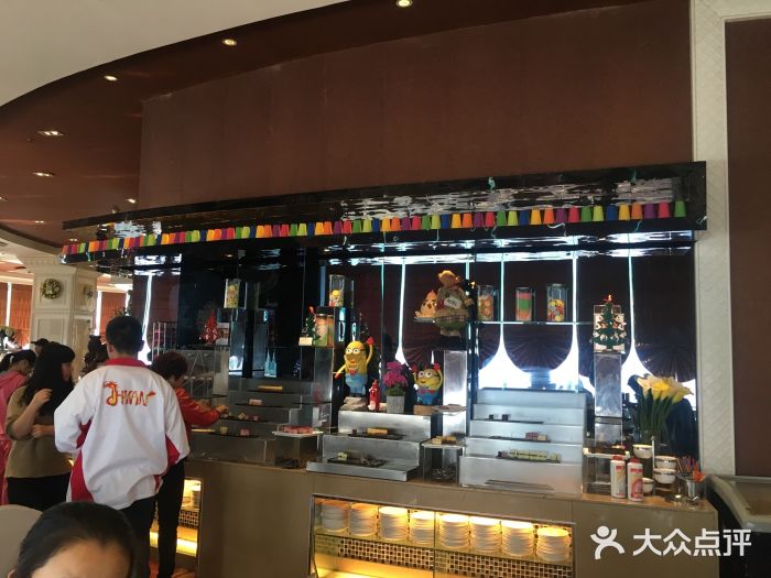 荣誉国际酒店-云顶旋转餐厅门面图片