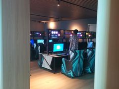 -涨巢·潮玩水疗局