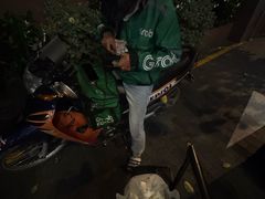 -Bánh Mì Huynh Hoa