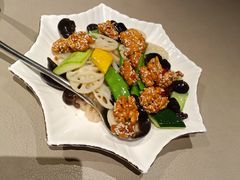 芦笋腰果炒双耳-T館·花园艺术餐厅