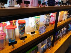 -星巴克(西藏路店)