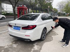 -富君租车(外滩店)