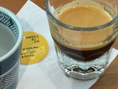 -彳亍咖啡·这里(水湾路店)