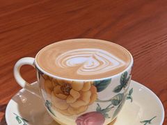 -Be Lived Cafe比例咖啡(摩天轮店)