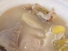 银杏胡椒咸菜猪肚汤-点点心点心专门店(湾仔店)