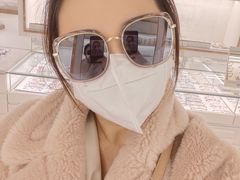 -翰佐蔡司小乐圆·依视路星趣控·暴龙眼镜折扣店