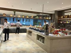 自助取餐区-明月东一酒店·菲斯特自助餐厅