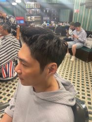 -海文先生国潮烫染男士理发馆