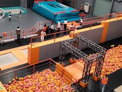 -极限PLAY运动娱乐新世界·团建派对潮玩休闲馆·室内蹦极高空游乐园