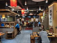 大堂-锅来乐地锅鸡(安亭店)