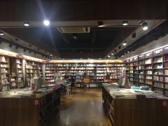 -新华书店(解放路店)