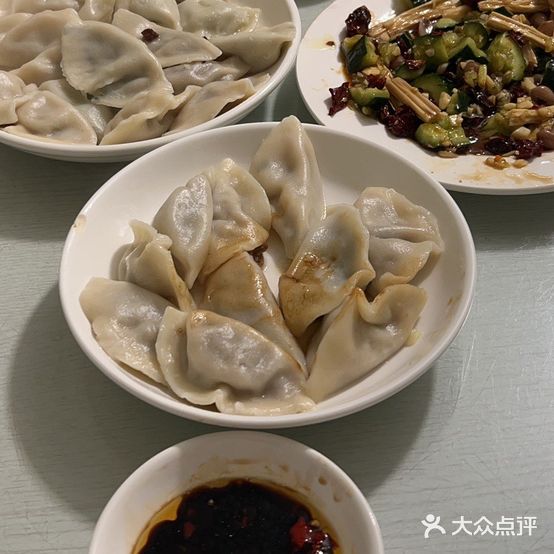 正宗东北饺子馆(东湖小区店)