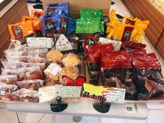 -光明牛奶棚(南泉店)