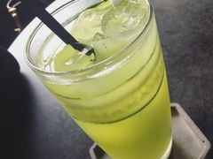 -UNI UNI(环亚凯瑟琳店)