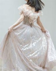 -派丽莫Pellimo原创设计婚纱品牌