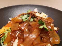 龙江炒肉拉皮-宏达宴老菜馆(群力第四大道店)