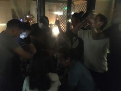 -脚下咖啡·CHILL酒馆(灵光东巷店)