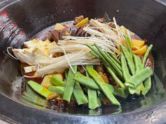 -东北哈尔滨酱骨头馆房掌柜铁锅炖