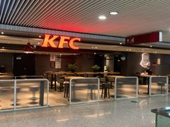 -肯德基(成都机场T2到达精选店)