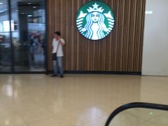 -星巴克臻选(莘庄仲盛店)