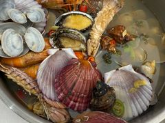 -品海楼·大连海胆锅贴馆(东港店)