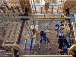 -PIPIKINGDOM皮皮王国欢乐号(欢乐海岸购物中心店)