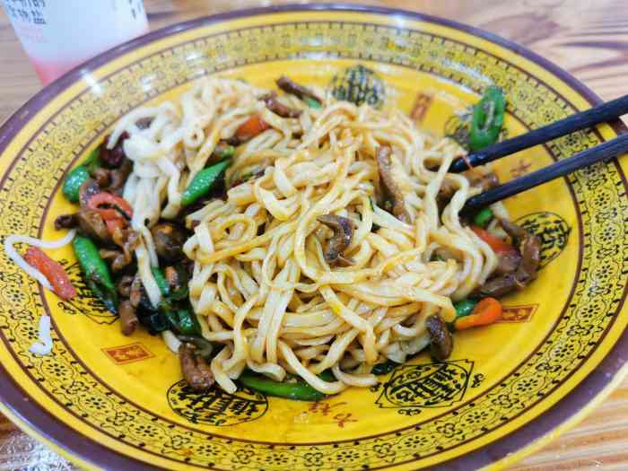 老妈妈手擀面(松江三湘广场店)-"位置就在泗泾地铁站对面广场内味道